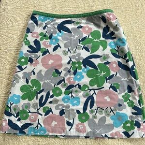 Boden cotton fully lined skirt in a 14 long with a side zipper.